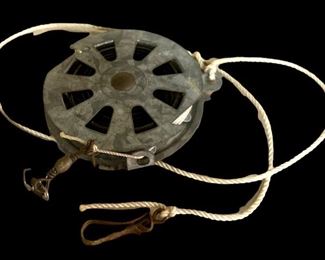 VINTAGE/ANTIQUE “AUTO-FISHER” 