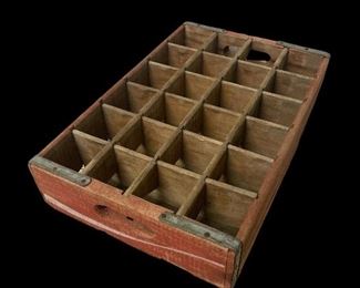 VINTAGE DIVIDED COKE CRATE