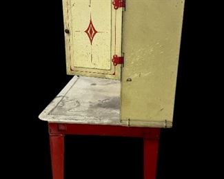 VINTAGE/ANTIQUE WOLVERINE TOYS KITECHEN (HOOSIER CABINET) W/ACCESSORIES