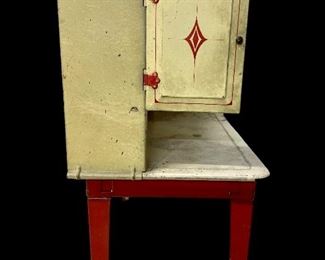 VINTAGE/ANTIQUE WOLVERINE TOYS KITECHEN (HOOSIER CABINET) W/ACCESSORIES