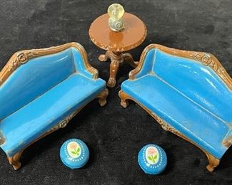 VINTAGE “LITTLES” DOLLHOUSE LIVING ROOM FURNITURE  by MATTEL W/ACCESSORIES