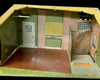 VINTAGE/ANTIQUE KIDDIE BRUSH & TOY CO. “SUZY GOOSE”/FRIENDLY FOLKS MOTEL (INCOMPLETE) W/FURNITURE AND ACCESSORIES