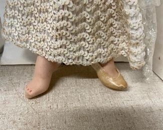 VINTAGE MARILYN MONROE DOLL, FIRST IN CELEBRITY SERIES, LIMITED EDITION