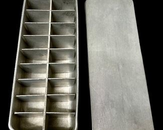 VINTAGE/ANTIQUE ICE CREAM TRAY W/LID