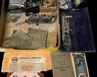 BOX LOT VINTAGE/ANTIQUE SEWING ACCESSORIES/ATTACHMENTS