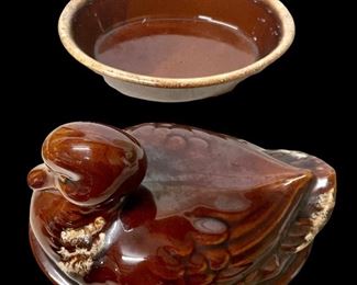 VINTAGE HULL POTTERY COVERED DISH - DUCK