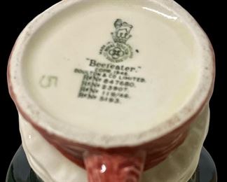 VINTAGE/ANTIQUE STEIN MUG #5   ROYAL DOULTON    “BEEFEATER”