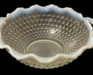 VINTAGE/ANTIQUE HOBNAIL/MOONSTONE RUFFLE EDGE CANDY/NUT DISH