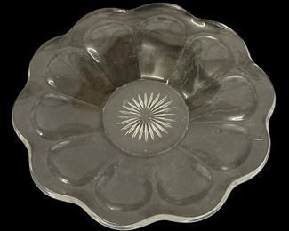 VINTAGE/ANTIQUE HEISY DISH