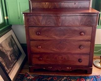 Nice selection of decoys, vintage rugs, and more...