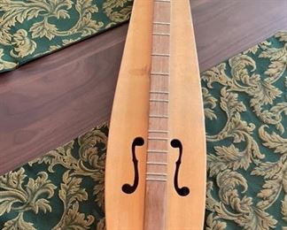 3 string Dulcimer