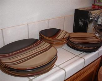 Love these Scandinavian design inspired dishes!