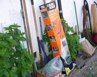 More garage items. There is lots to rummage through