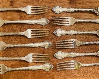 Vintage Sterling Silver Set of
   “English Gadroon”
Closeup of Dinner Forks