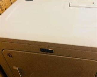 Bravos Maytag Commercial Technology Dryer with High Efficiency Sensor Drying 