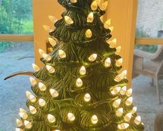 Vintage Ceramic Christmas Tree with All of the Lights in Mint Condition 