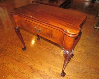 Beacon Hill mahogany flip top table