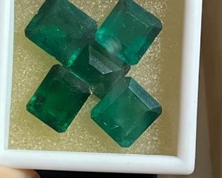 Emerald loose gemstones