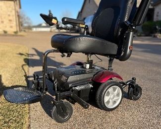 Scooter
Moves with a joystick
We have 5 amazing scooters 