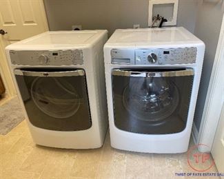 Maytag Maxima XL Steam Washer and Dryer Set