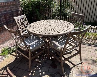 Outdoor Cast Aluminum Patio Set