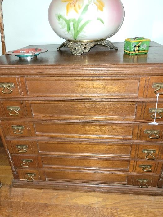 6 drawer spool chest, what a beautiful piece of furniture!