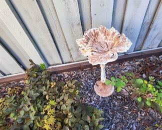 estate sale outdoor decor