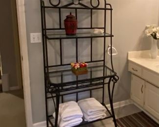 BLACK IRON BAKERS RACK WITH WINE HOLDER