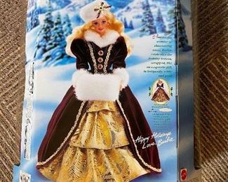 The backside of the box showing all details about this beautiful collectible.  