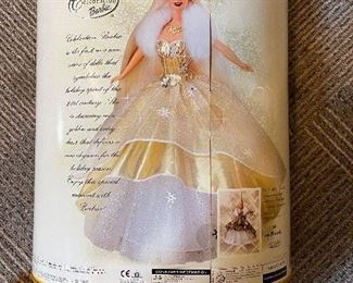 The back of the box provides all the details for this gorgeous Holiday collectible.  