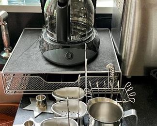 Assorted Kitchen Gadgets