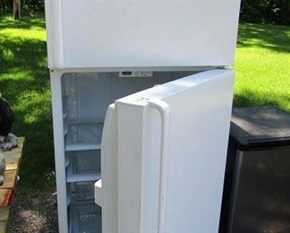 Full size GE Fridge' works great.