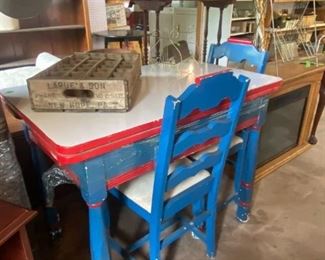 Enamel Top Table and 2 Chairs (expandable)