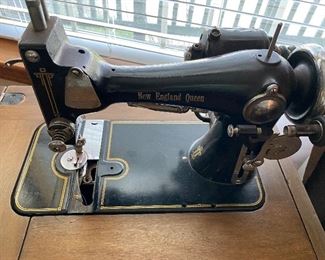 Vintage Sewing Machine in case 