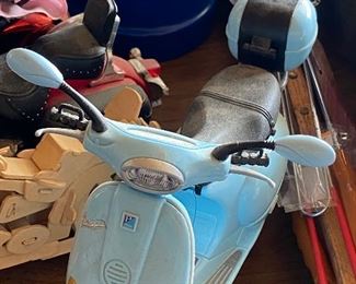 LITTLE TABLE TOP VESPER 