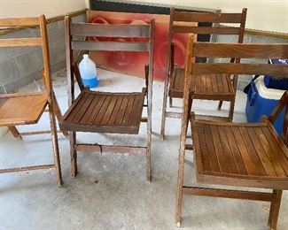VINTAGE FOLDING SLATTED CHAIRS 