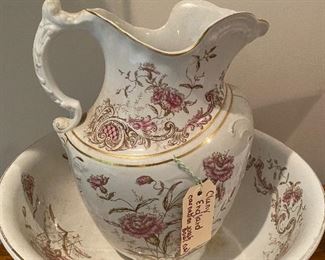 GORGEOUS ENGLISH CHINA WASH BOWL AND PITCHER SET WITH TRANSFER WARE CARNATIONS 