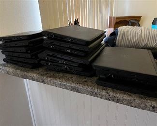 Laptop computers excellent condition no hard drive. 