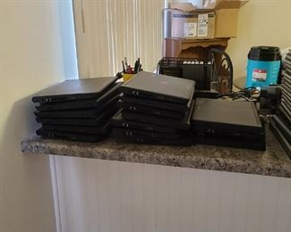 18 lap top computers