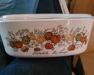 L'Echalote Lit Sauge