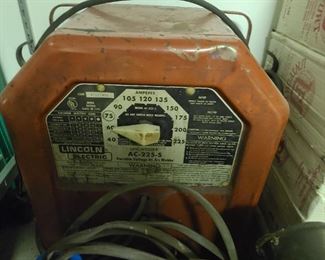 Lincoln Electric Stick Welder 225 AMP 