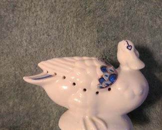 Vintage Elizabeth Arden Porcelain Byzantium Duck