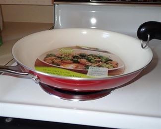 NEW FRY PAN
