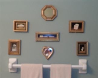 MINI BATH WALL ART