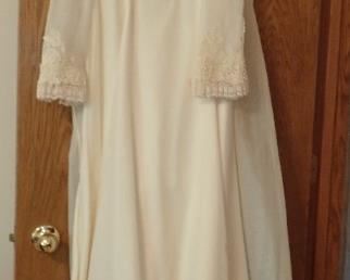 VINTAGE WEDDING DRESS