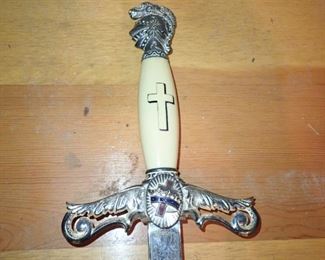 KNIGHTS TEMPLAR SWORD / CASE / LEATHER CARING CASE