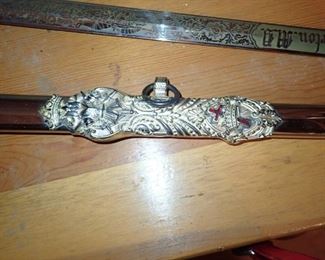 KNIGHTS TEMPLAR SWORD / CASE / LEATHER CARING CASE