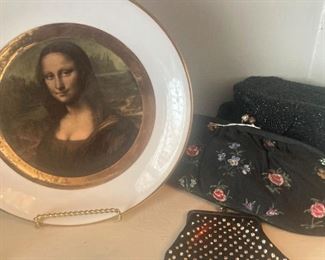 Even Mona Lisa is eyeing some of them.