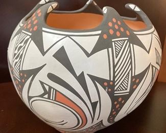  66______$2495
Gaylor Westika Zuni Pottery New Mexico C.1970's 