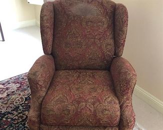 NOW $50 Recliner manual HAVERTYS (need cleaning by headrest) 41Tx 31Arm to arm... $100